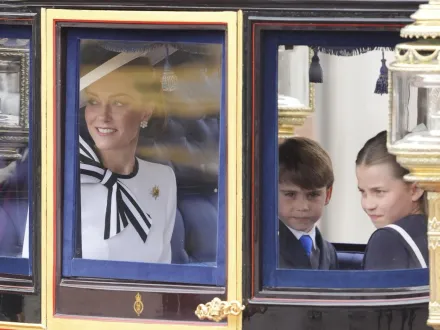 影/罹癌後首露面！英凱特王妃出席皇家閱兵儀式　王室要員白金漢宮陽台聚首