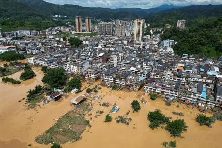 16萬人受災！廣東梅州暴雨引發洪災　46歲村幹部遇山崩殉職