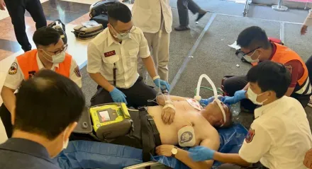 快訊/農業部水產試驗所主任立院昏倒　一度無呼吸心跳送醫救回