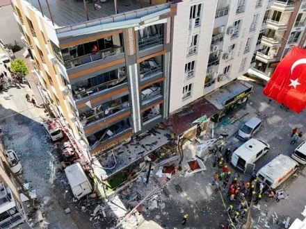 影/5死63傷！土耳其餐廳突爆炸「摧毀建築物」 　恐怖瞬間曝