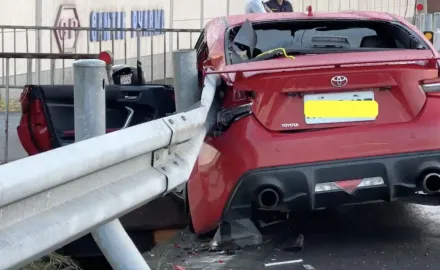 快訊/雲林重大死亡車禍！百萬跑車自撞猛插護欄　駕駛臟器外露慘死街頭