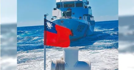 大陸4海警船公海驅離台灣漁船！船長驚恐：廣播喊「不要命還敢來」