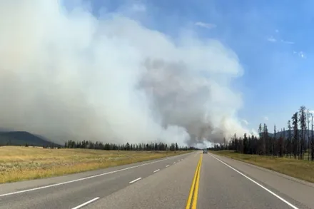 加拿大「賈斯坡國家公園」遭野火侵襲！省長淚訴：小鎮大部分都被摧毀