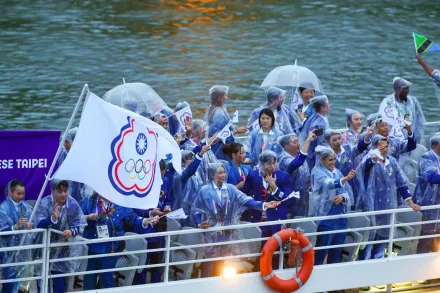 奧運開幕式下大雨「中華隊全員濕透」　上岸直返選手村盥洗
