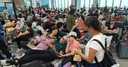 最大規模疏運！颱風後金門尚義機場人滿為患　14架軍機「空中接龍」