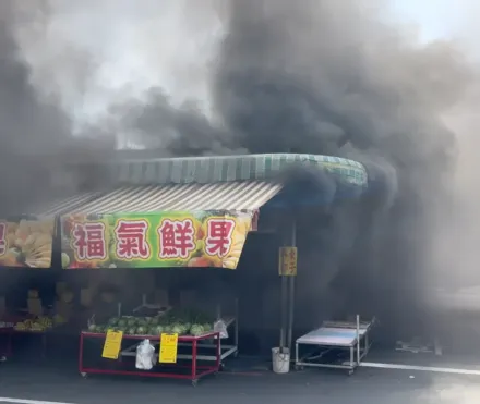 快訊/嘉義朴子果菜市場起火竄濃煙！雲梯車出動灑水灌救