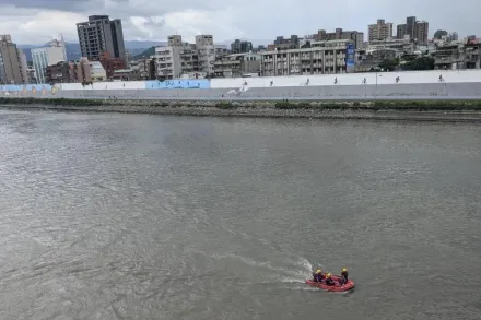 快訊/北市台北橋1人墜橋落水　警消搜尋搶救中