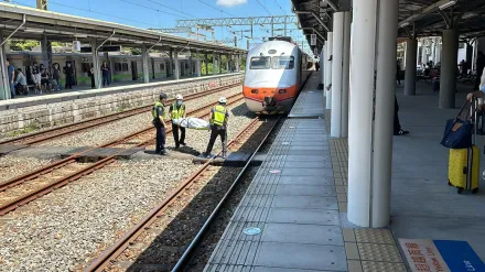 苗栗火車站女子落軌遭輾斃！「身首分離」卡自強號車底　驚悚畫面曝光