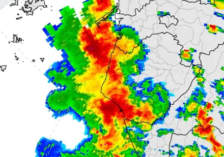 快訊/17縣市豪大雨特報、6縣市大雷雨！台南暴雨沿海灌到內陸