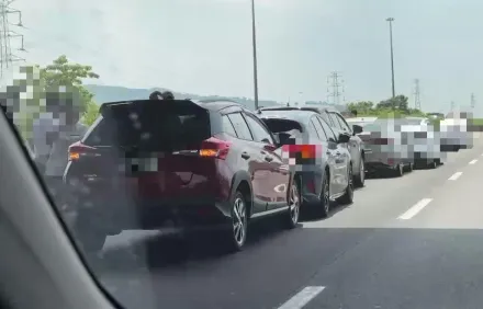 快訊/出遊「大撞況」！國1南向高科交流道「6車追撞」佔用內線車道