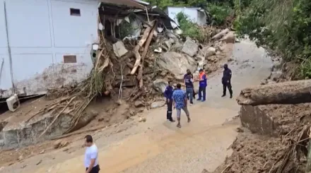 影/泰國普吉島暴雨釀山崩！致13死29傷　緬甸夫婦「泥中相擁」罹難