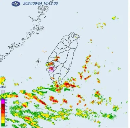 快訊/台南大雷雨特報！氣象署：慎防「劇烈降雨及雷擊」