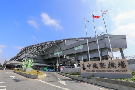 快訊/午後雨彈狂轟炸！台中機場晚間「暫停地面作業」　部分航班恐延誤