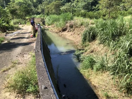 快訊/悚！嘉義翁突倒溝渠「旁有割草機」送醫亡　死因待查