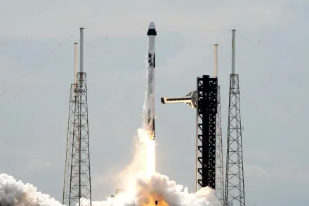 SpaceX火箭成功發射前進國際太空站　準備接回滯留太空人