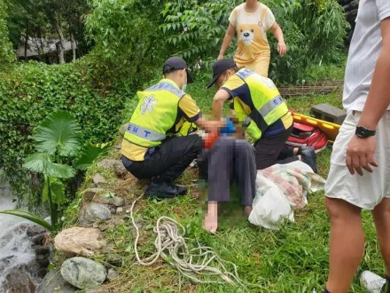 快訊/台東豪雨釀大排暴漲！2農民清樹枝落水　1人送醫宣告不治