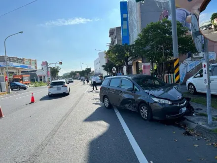 快訊/疑精神不濟釀禍！宜蘭21歲男駕駛休旅車逆衝　釀4車連環撞