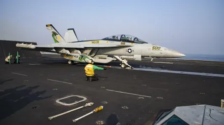 美國海軍最強電戰機　EA-18G咆哮者式驚傳失事