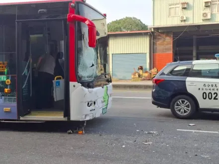 台中騎士逆撞公車亡！檢方相驗死因為「顱內出血」　司機遭限制住居