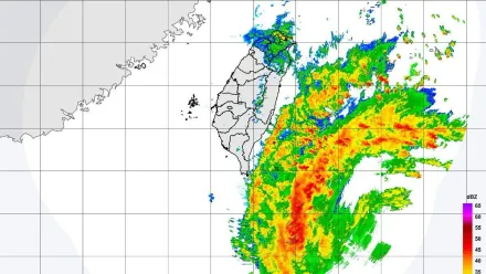 颱風假倒數？開啟iPhone「天氣APP」　即時掌握康芮路徑