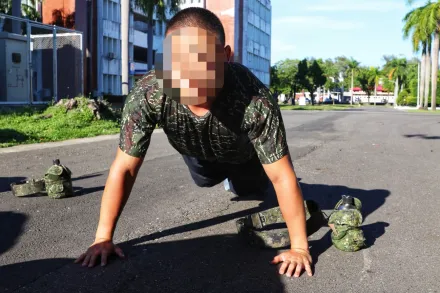 爆料找中天/仇視非正期軍校生！海軍少尉社群洩近百筆個資　軍方將議處