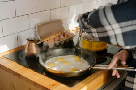 預售屋「配備IH爐」成趨勢！　兩派吵翻：夏天電費很驚人