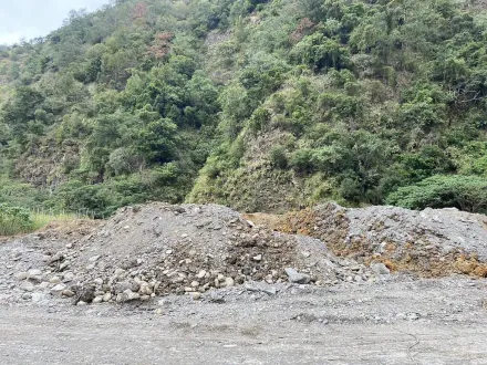 肆無忌憚！埔里眉溪國有地遭濫倒4萬立方公尺廢土　南投縣府追來源