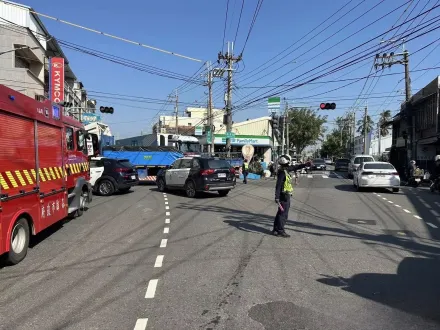 視線死角釀禍！岡山單車女遭貨車「捲入輪下」　當場死亡