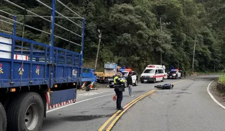 重大車禍！北宜公路重機自摔撞貨車　19歲騎士傷重不治