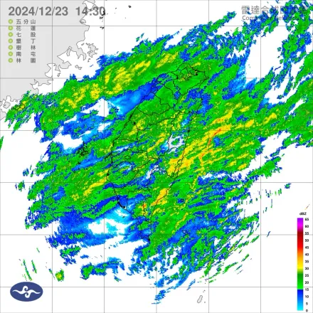 南方水氣正通過台灣上空！網：難得體會高雄濕冷