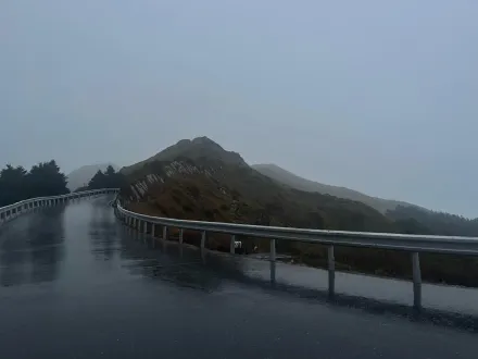 影/合歡山路面結冰！避免車輛上山打滑　太管處：須備雪錬