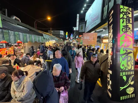 開工了！太遠的景點就免了　初五來羅東歡樂迺夜市