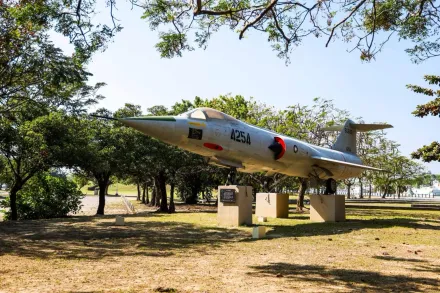 台南港濱歷史公園　來自航空科學館的展示軍機