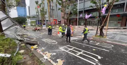 影/台中新光三越爆炸！「市政北七路、惠中路」交管…路人繞道