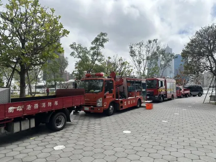 子時留白鞋！高流輕軌鐵橋驚傳女子墜海　遺體卡遊艇區