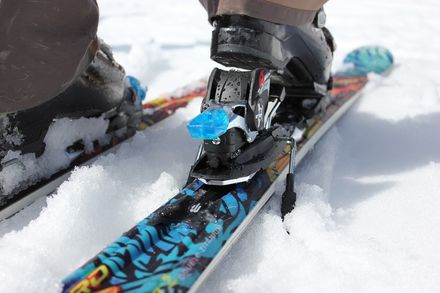 日再傳台人滑雪喪命意外！41歲男偕妻赴北海道　「滑出雪道」重擊頭部死亡