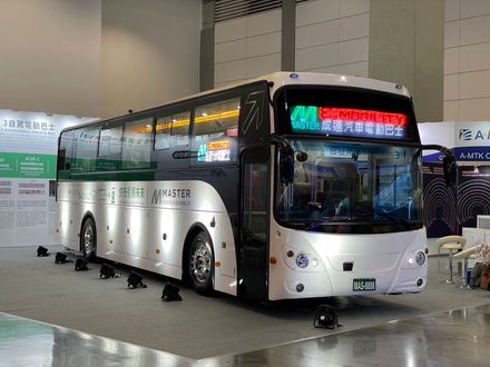 宣布跟ARTC成功開發全球第1輛「Level 3智慧電動巴士」！成運：6月正式發表