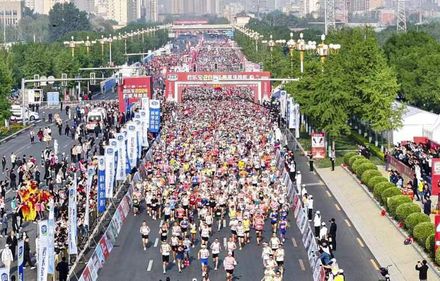 馬拉松促進大陸各地經濟發展　一天最多超過50場起跑
