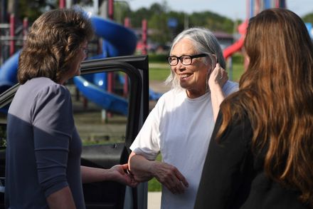 美國史上最久！64歲婦「蒙受冤獄43年」　終得證清白獲釋與家人團聚