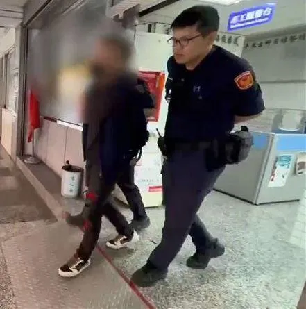 余男犯案後自首。（圖／警方提供）