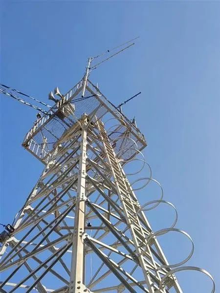 警方為節省公帑並賦予鐵塔新生命，決定透過「台北惜物網」公開拍賣，底標5000元、價高者得，（圖／警方提供）