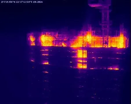 空拍機熱顯像攝影。(圖/翻攝畫面)