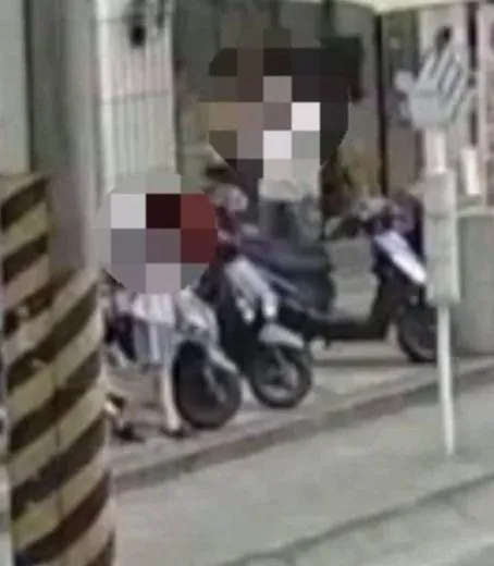游男跟蹤高中生畫面。（圖／警方提供）
