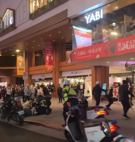 北捷中山站附近19日晚間發生隨機殺人事件。（圖／threads@_tonyun授權提供）