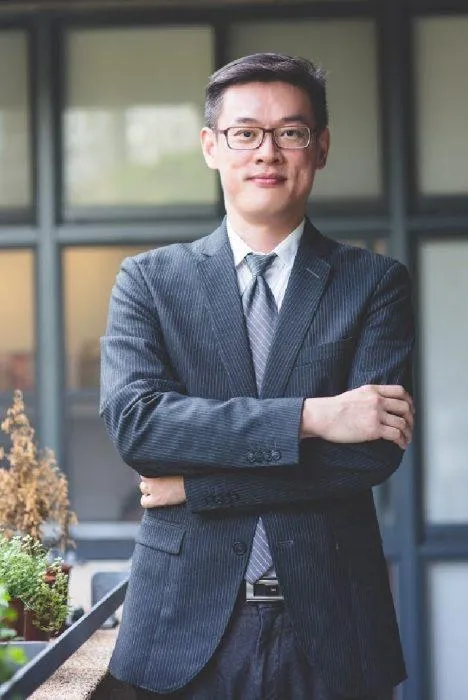 東海大學餐旅管理學系主任陳錚中。（圖／翻攝自東海大學餐旅管理學系官網）