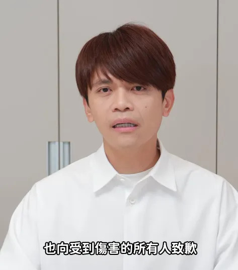 蔡阿嘎因近日爭議，再度拍片向所有受影響的人道歉，坦誠自己處理方式不夠成熟。（圖／翻攝蔡阿嘎IG）