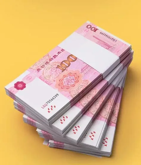 「練功券」是一種銀行點鈔比賽用的道具，外觀與真鈔相似但並非真錢。（圖／翻攝網路）