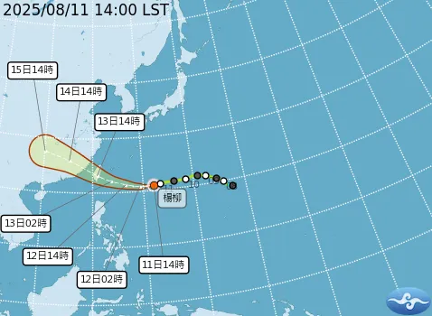 氣象主播戴立綱分析輕颱楊柳可能登陸的三條路徑。（圖／氣象署）