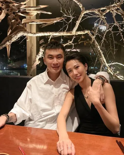 大牙宣布與阿廖師離婚。（圖／翻攝宜霈vs大牙臉書）