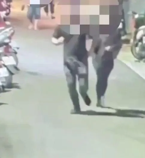 追殺畫面。（圖／警方提供）